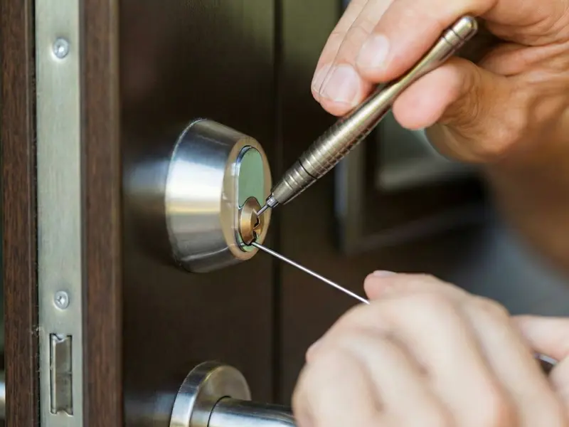 Instalação de fechadura eletrônica em Caruaru